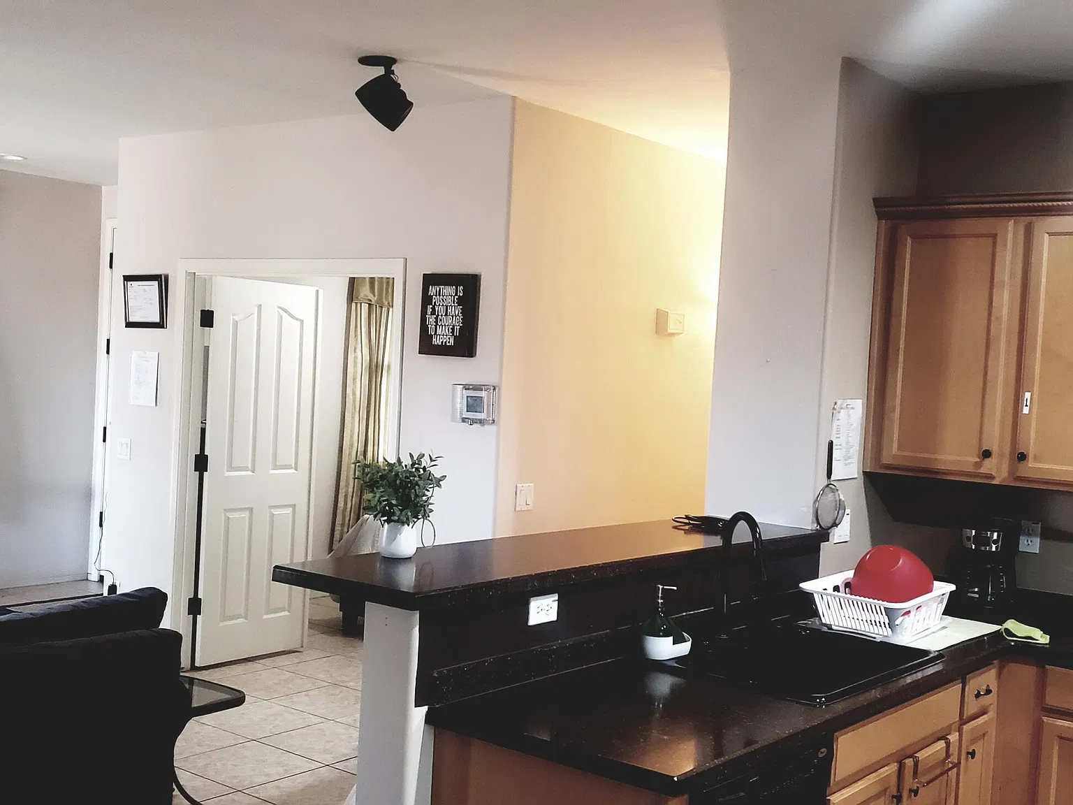 4 bed, 2.0 bath, 1551 sqft, $2,195 — Photo 4