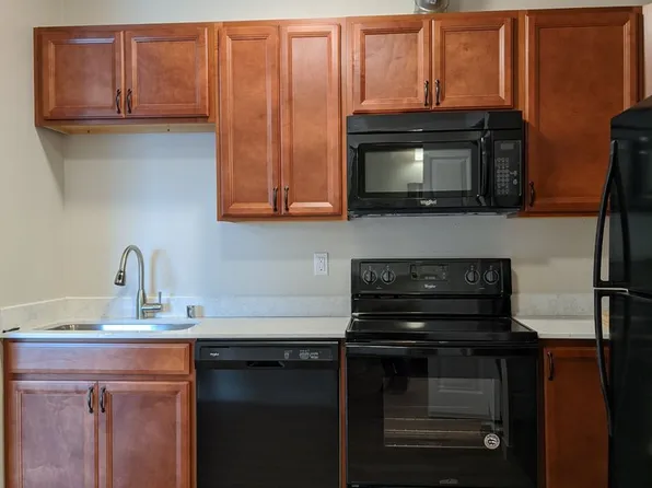 7425 S D St, 7425 S D St #103, Tacoma, WA 98408