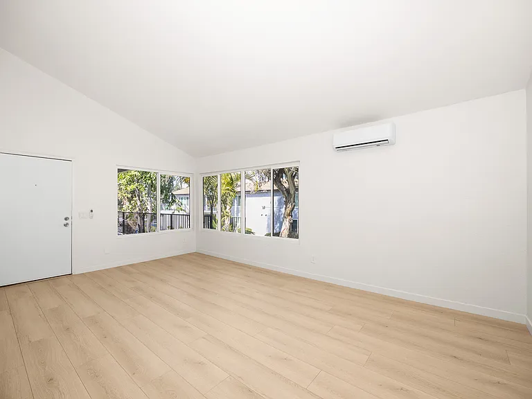 Cambridge Garden Apartments — Photo 64