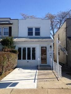 1st image of 1427 E 56th St