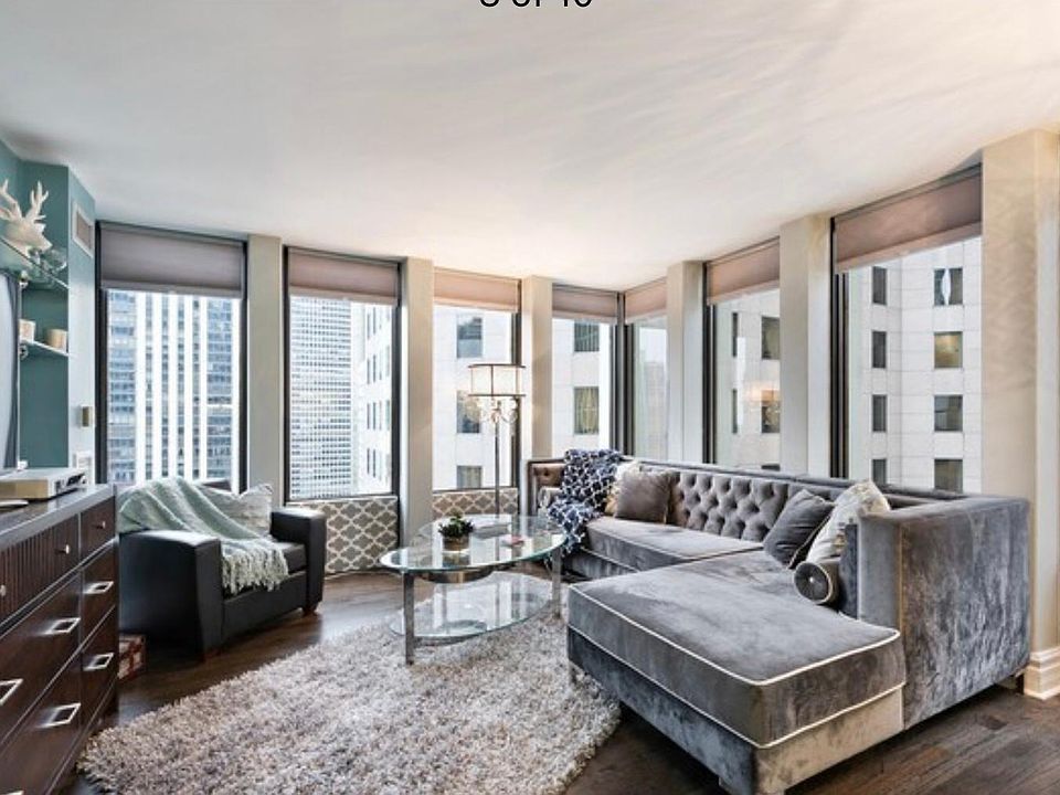 Living room - facing Oak Street and Walton with views of Michigan Avenue.