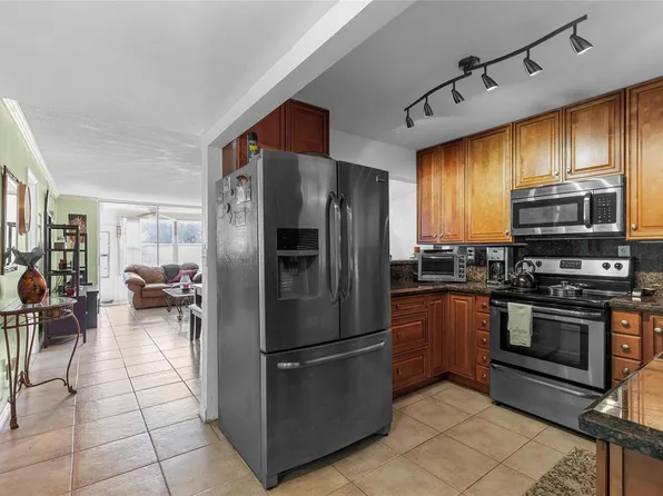 9350 Sunrise Lakes Boulevard #101, Sunrise, FL 33322