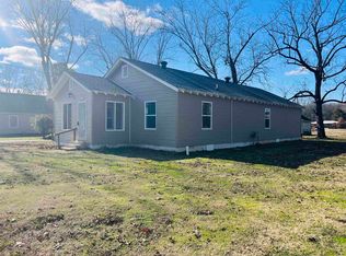 918 England St, Lonoke, AR 72086