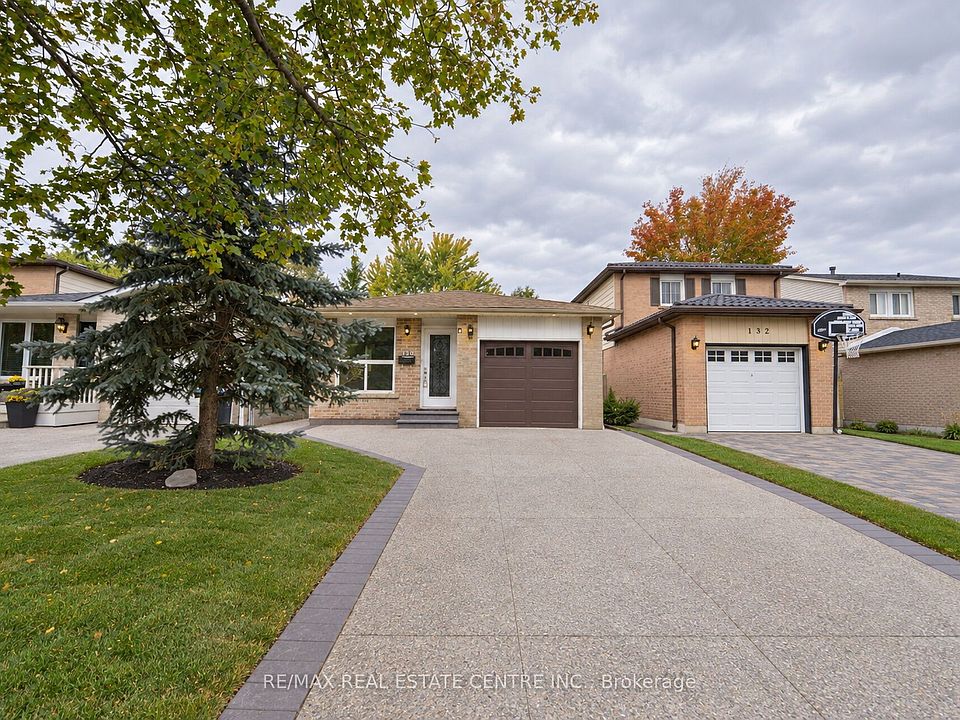 1st image of 130 Martindale Cres