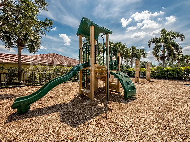 9177 Aegean Cir — Photo 46