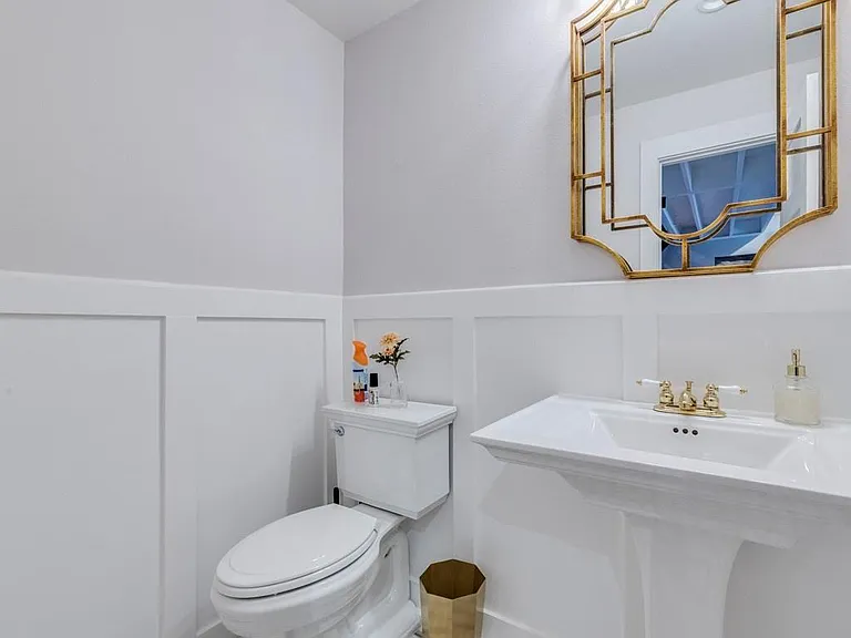 500 E Riverside Dr #206 — Photo 10