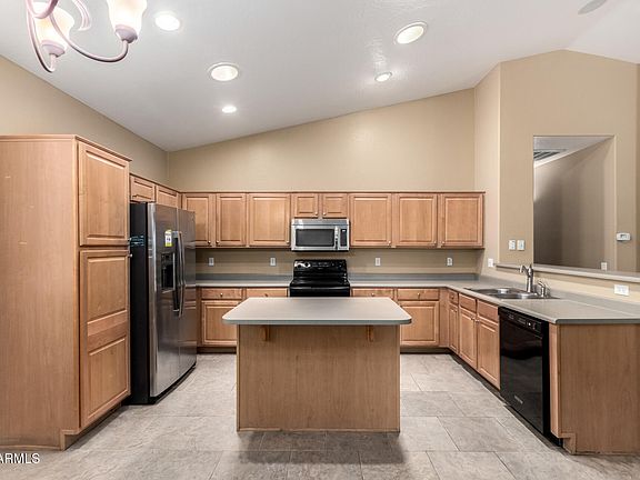 4th image of 17025 W YOUNG Street