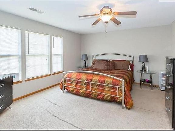 5th image of 1606 NW Jordan Ct
