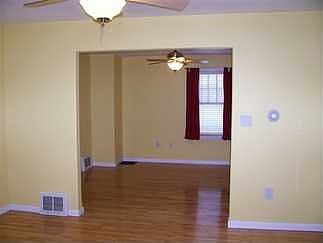 5th image of 120 W Grand Blvd