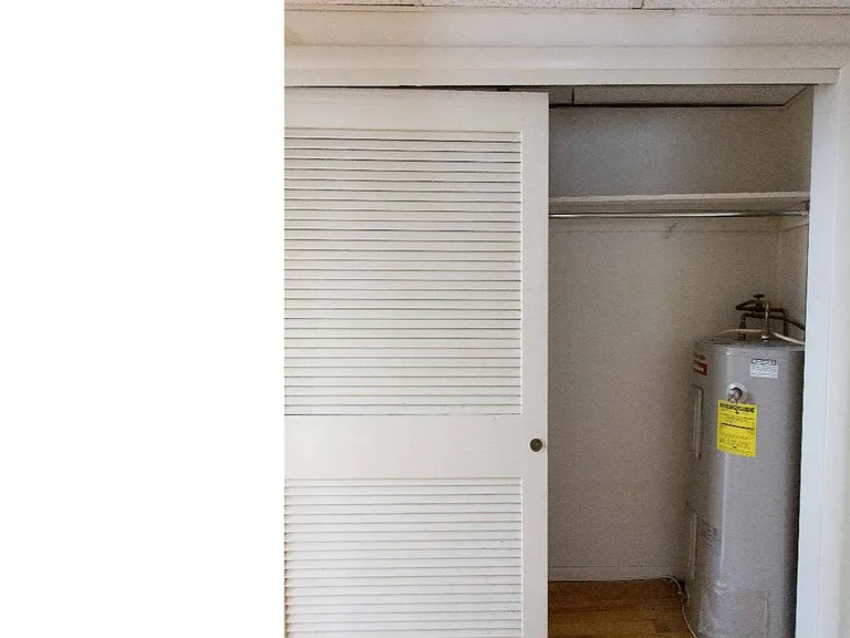 727 Spruce St #2R — Photo 11