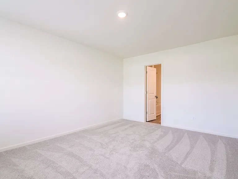 2205 Samuel Ln — Photo 9