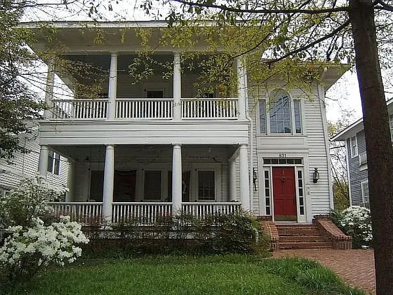 831 Myrtle St NE #5 — Photo 1