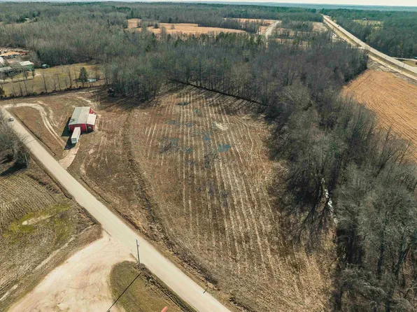 198 McIllwain Rd N, Holladay, TN 38341