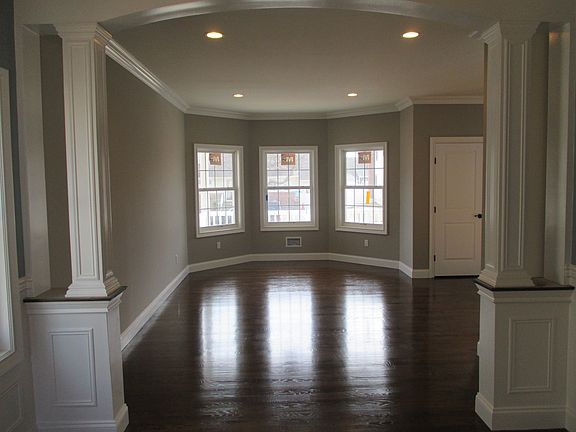 4th image of 3877 Franklin Ave