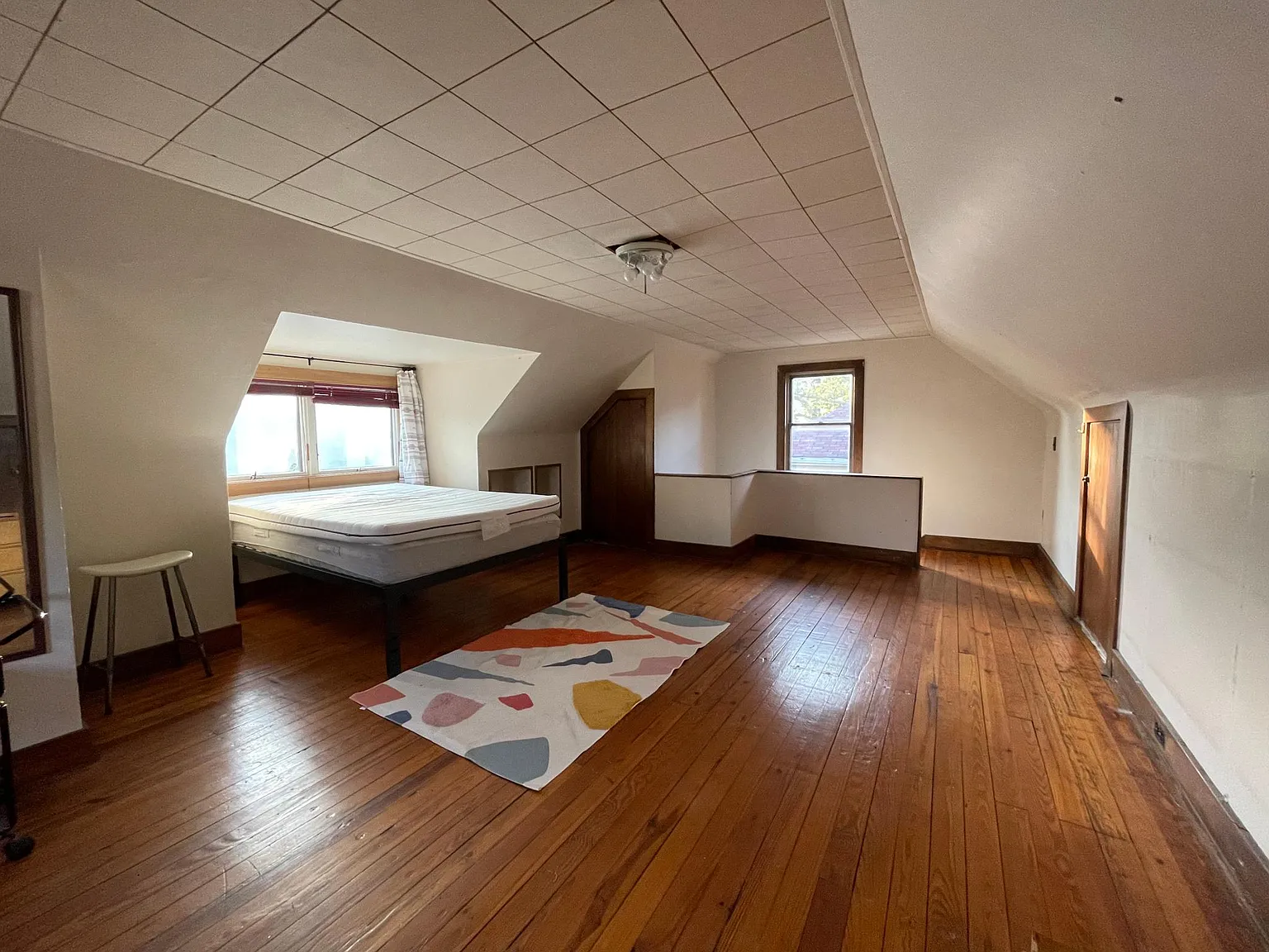 5 bed, 1756 sqft, $900 — Photo 4