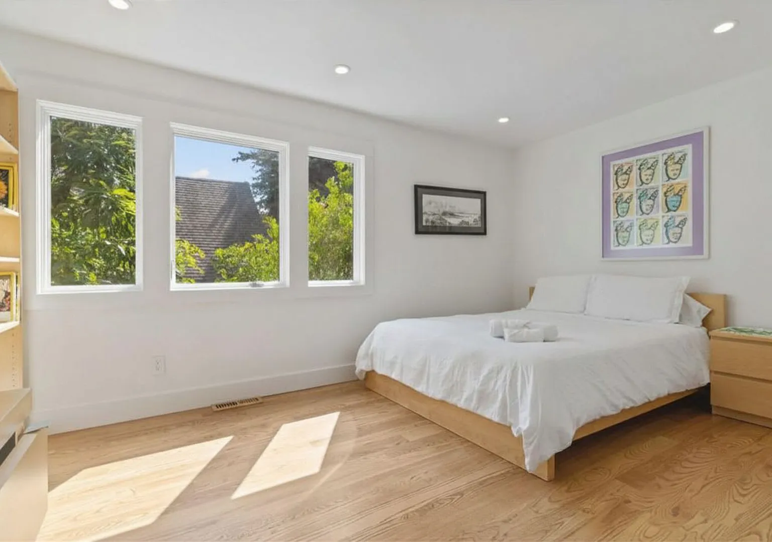 Stunning Views by the Bay 2BR — Photo 4