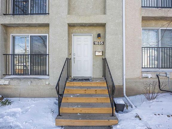 2nd image of 1635 N 38th Ave SW