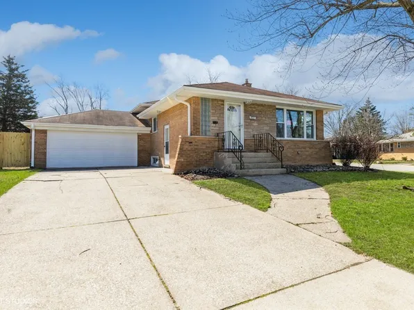 907 E 160th Pl, South Holland, IL 60473