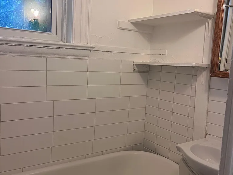 132 Chestnut St #5 — Photo 5