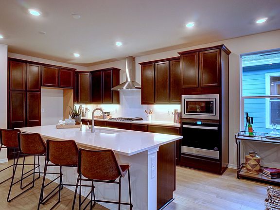 Kitchen of Homesite 32