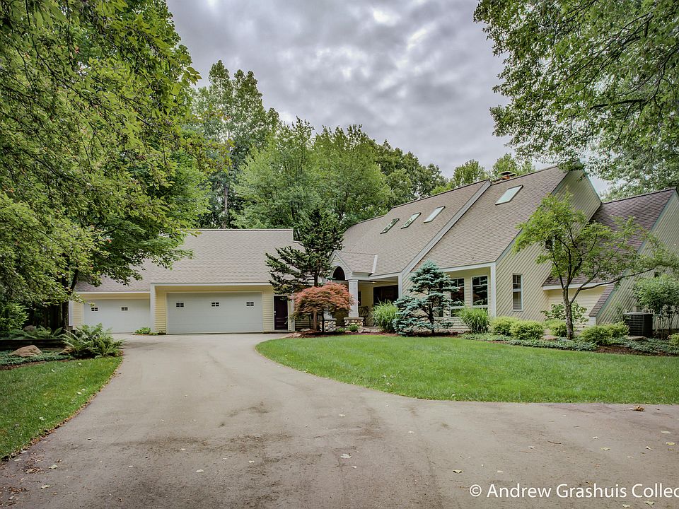 1st image of 6810 Fox Meadow Ln SE