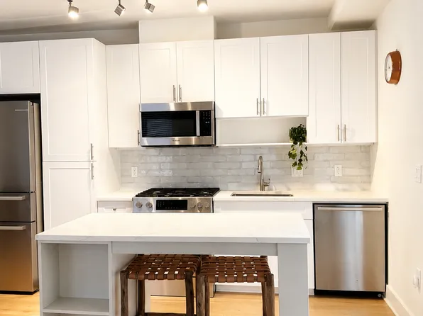 6803 Cameron Dr NW, Washington, DC