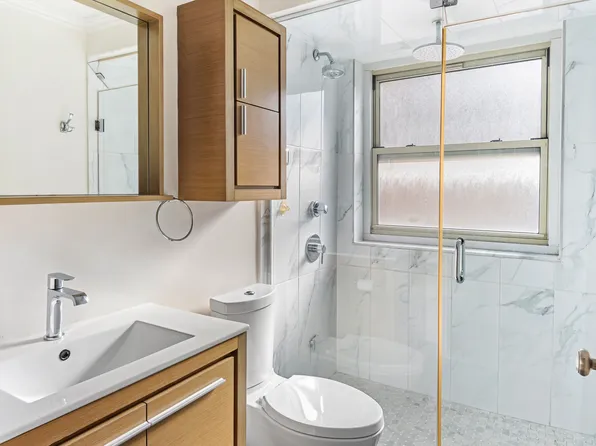 137 East 36th Street image 12 of 18