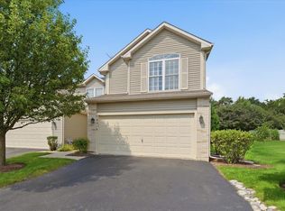 3318 Cottonwood Ct, McHenry, IL 60051