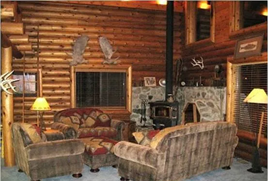 3 bed, 1710 sqft, $2,500 — Photo 3