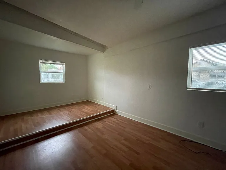 809 Glen Garden Dr — Photo 4