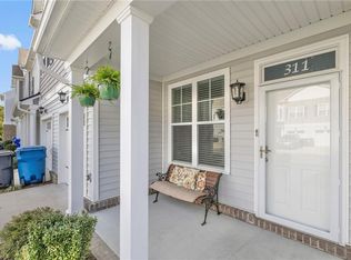 311 Sikeston Ln, Chesapeake, VA 23322