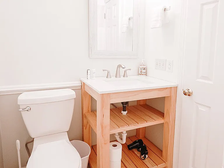 589 Moore Rd #B — Photo 18