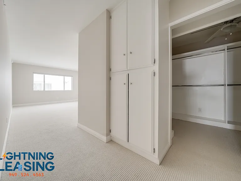 815 S Shenandoah St #302 — Photo 23