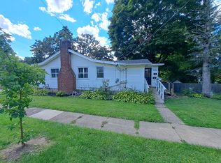 200 Park Ave #1, Chardon, OH 44024