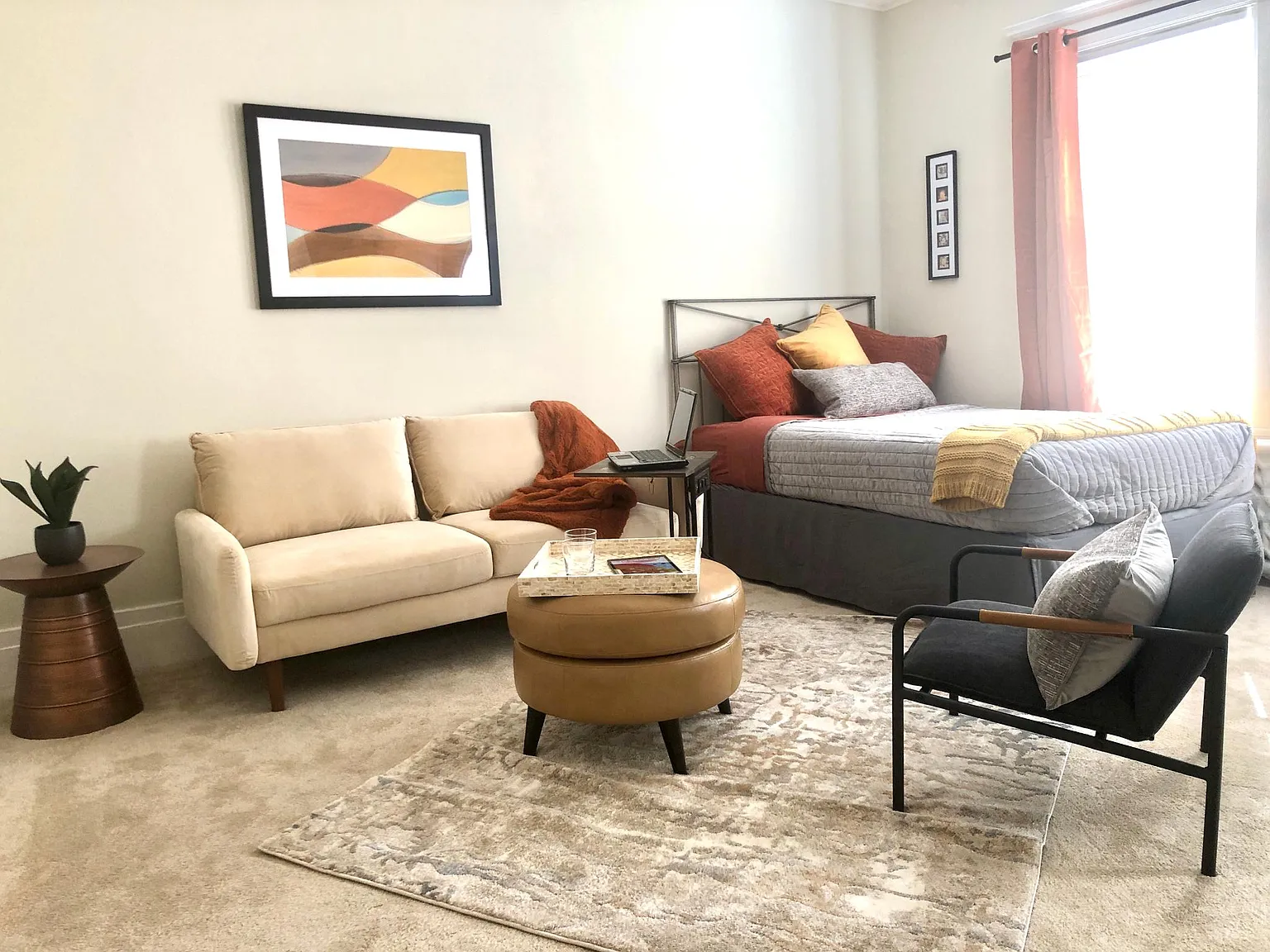 Empire Court — Photo 3