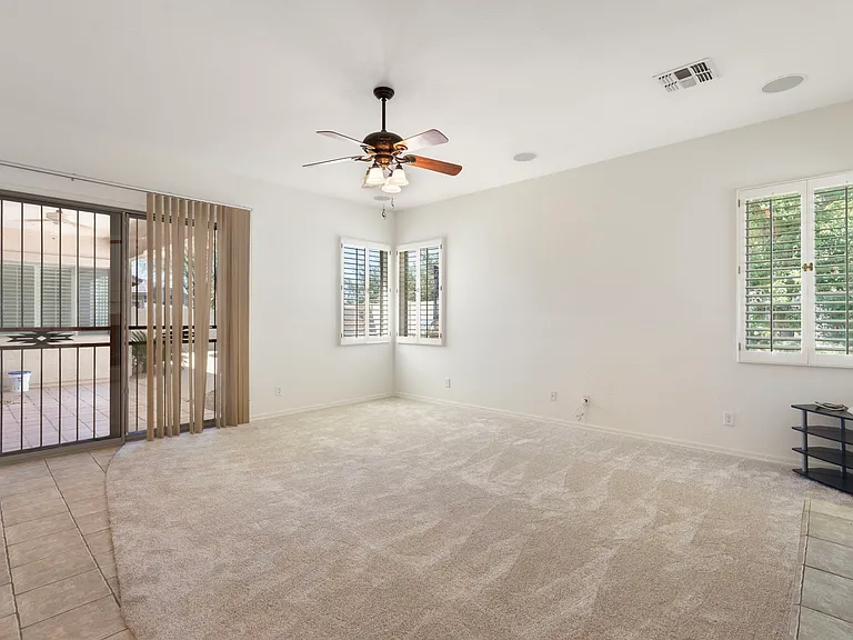 8614 W Morten Ave — Photo 34