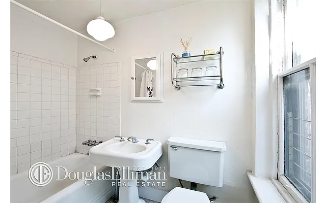 Rented by Douglas Elliman | media 24