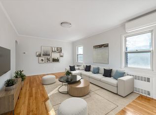 19640 56th Ave, Fresh Meadows, NY 11365