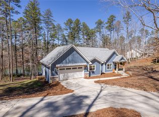 1408 Cool Ridge Dr, Seneca, SC 29672