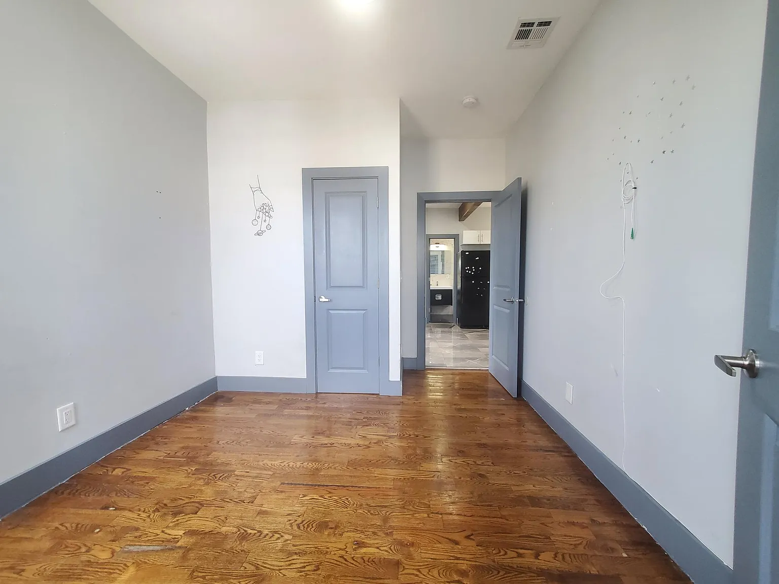 2 bed, 800 sqft, $1,895 — Photo 2