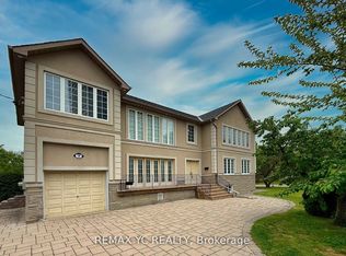 18 Mullet Rd, Toronto, ON M2M 2A6