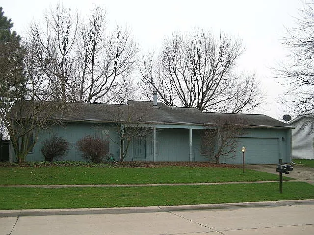 2001 Kenny Ave photo 1