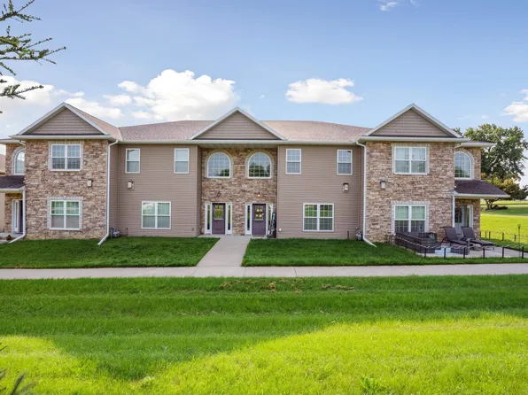 4505 Wild Rose Ct, Cedar Falls, IA 50613