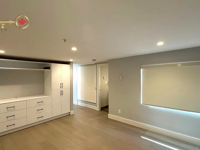 1525 Bellevue Ave #102 — Photo 23