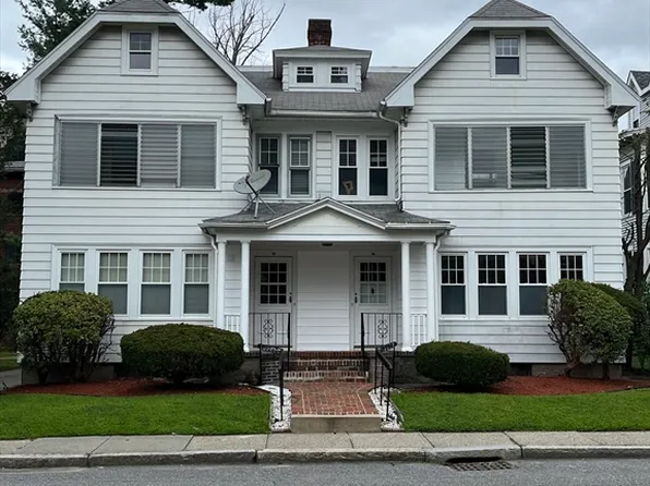 36 Institute Rd, Worcester, MA 01609