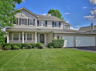 2321 Haverton Dr, Mundelein, IL