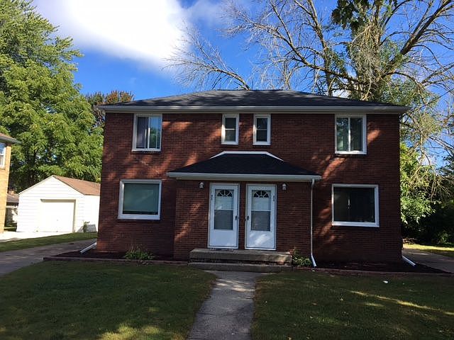 1st image of 915 E Ashman St