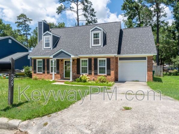 329 Lamplighter Ln