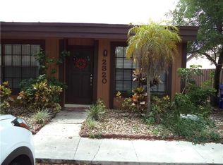 2320 Evergreen Ct, Pembroke Pines, FL 33026