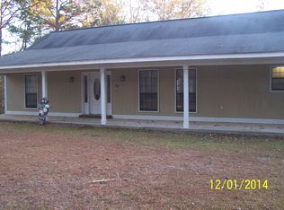 14 County Line Church Rd, Richton, MS 39476